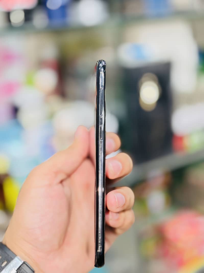 Samsung Mobile S8 Plus 2