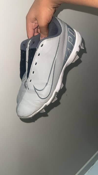 nike vapour 16 size 42 football shoes!!!