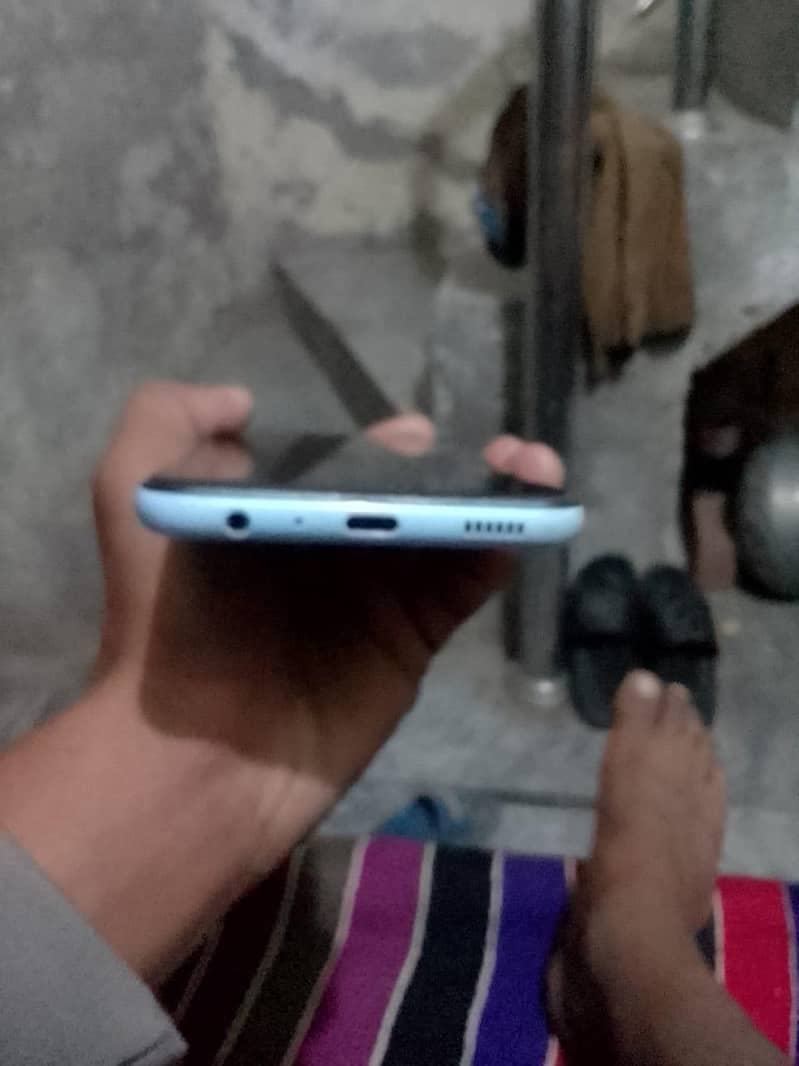 Samsung Mobile A13 4