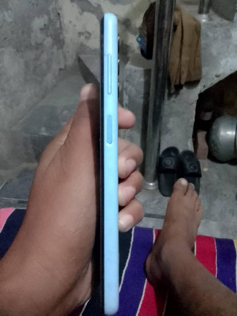 Samsung Mobile A13 6