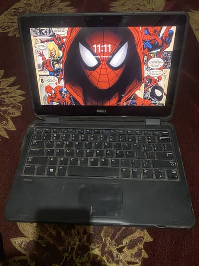 Dell latitude 3189 8 GB ram 128 GB SSD