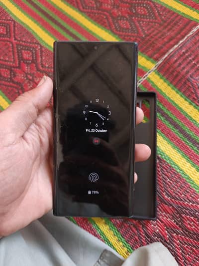 Samsung Mobile Note 10 Plus ak sim chal rhi hai 12 gb 256Gb me hai