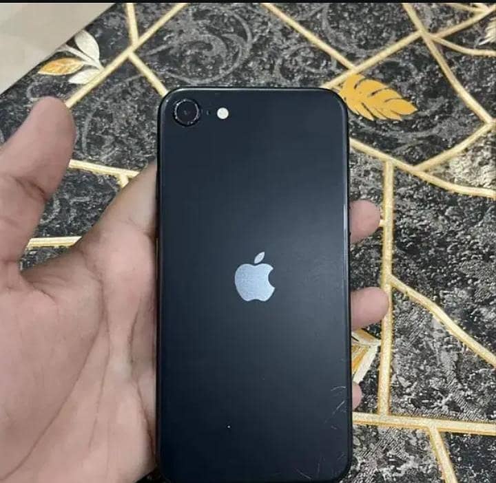 iphone SE 3rd 1