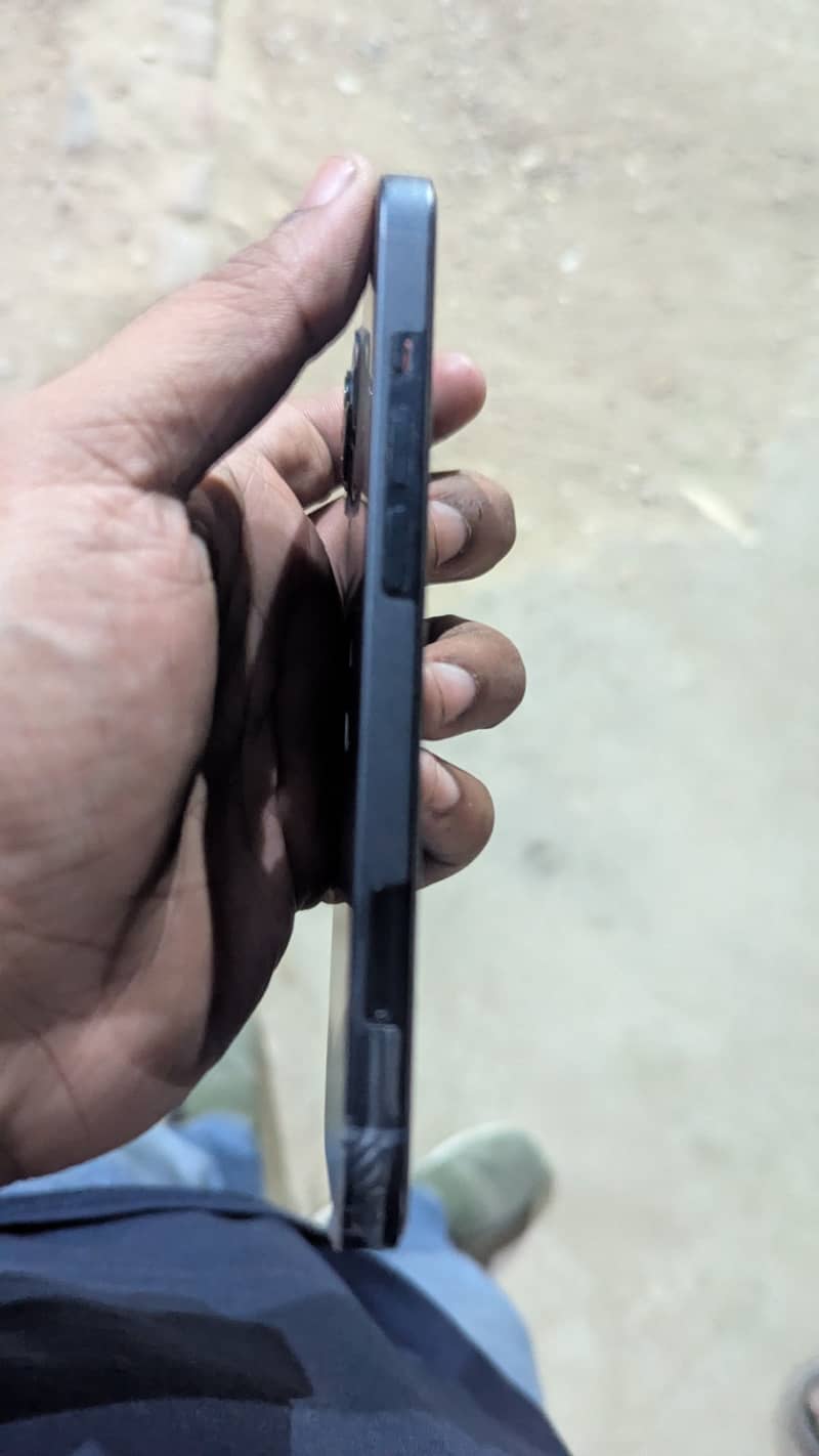Apple iPhone 13 3
