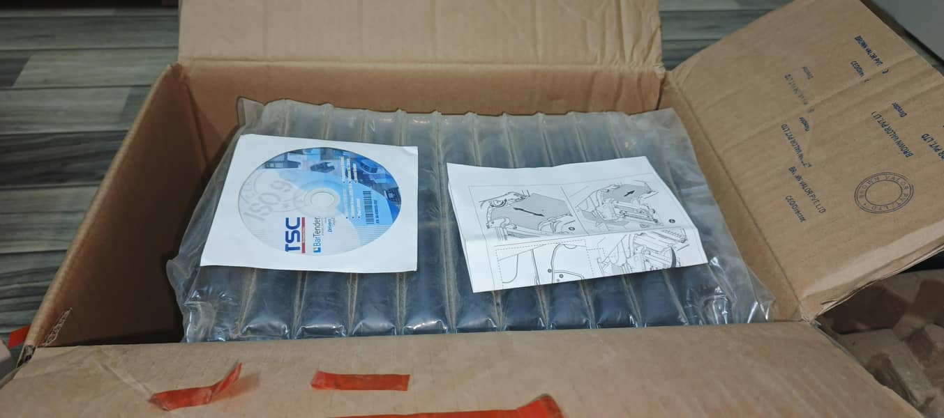 TSC BAR CODE PRINTER | NEW | TE200 model 2