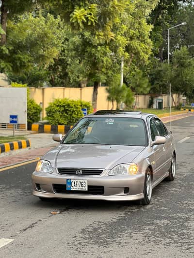 Honda Civic Oriel 2000
