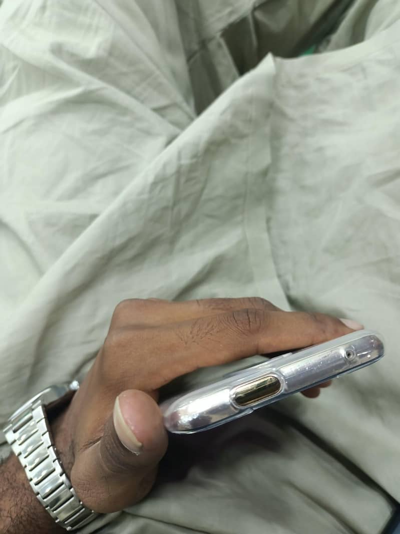 One Plus 7 Pro 3