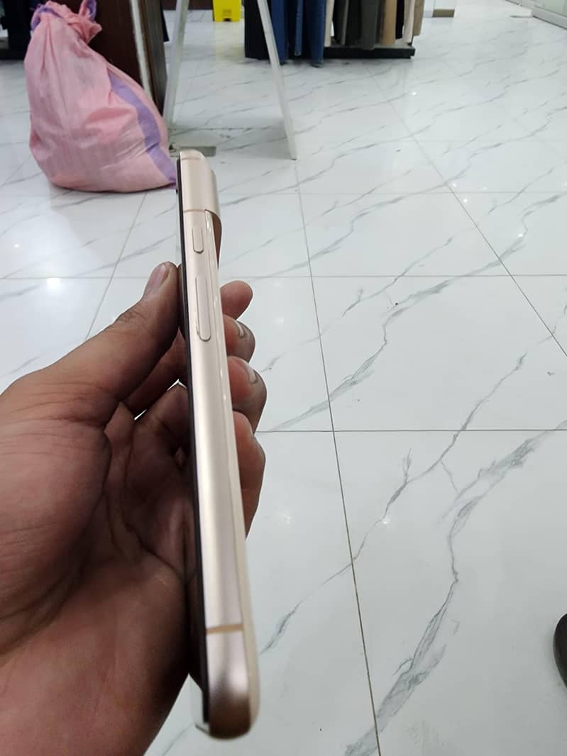 Google Pixel 8 1