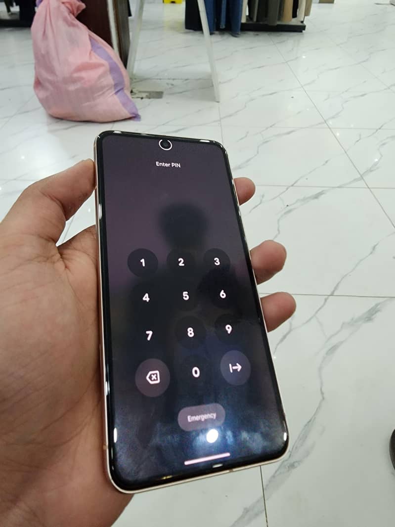 Google Pixel 8 3