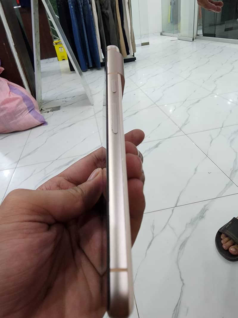 Google Pixel 8 7