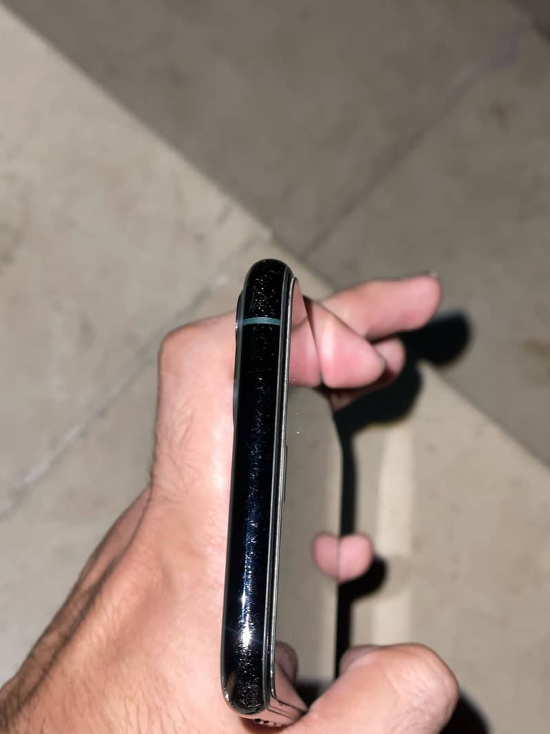 iPhone 11 Pro Max (FU) 2