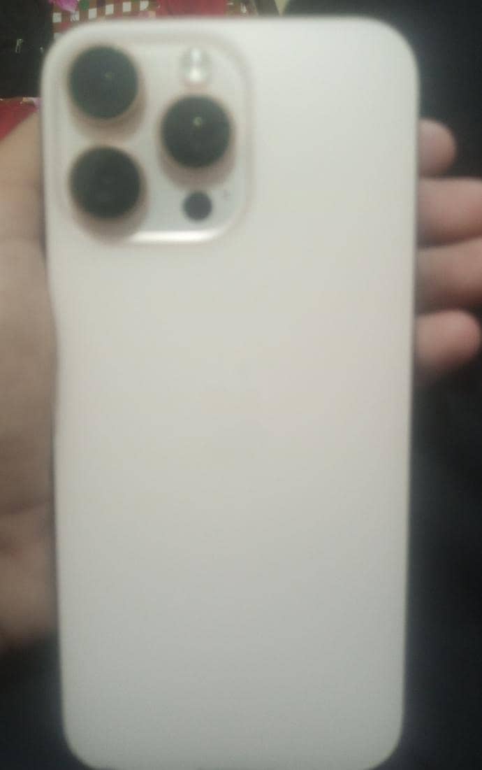 iphone 16 pro max 1