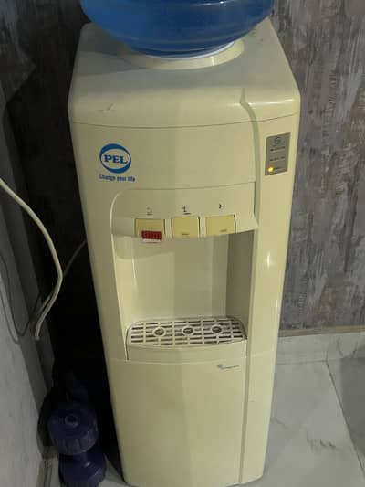 Pel 3 taps water dispenser