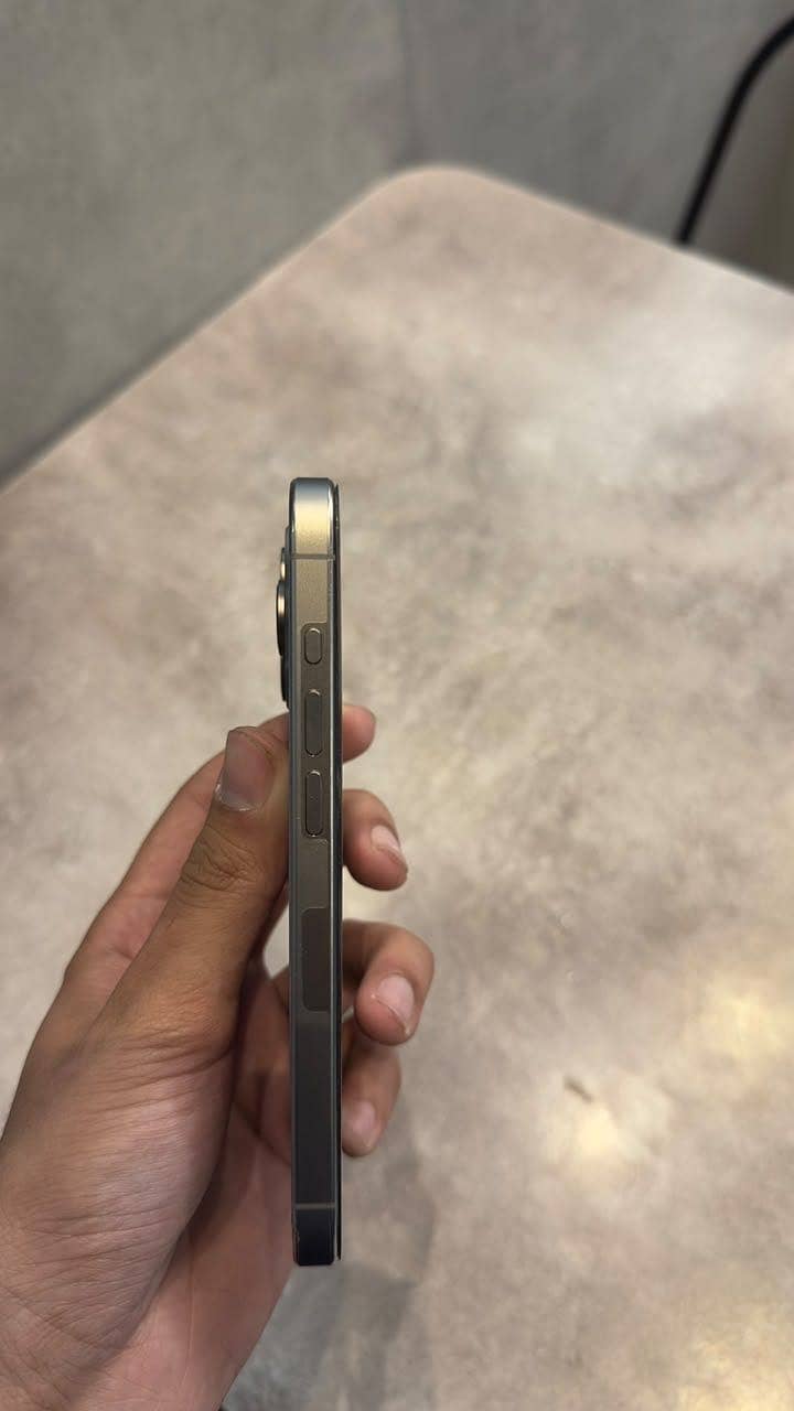 Apple iPhone 15 Pro 1