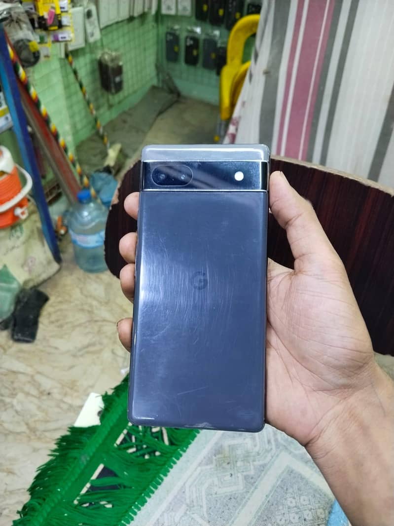 Google Pixel 6a 1
