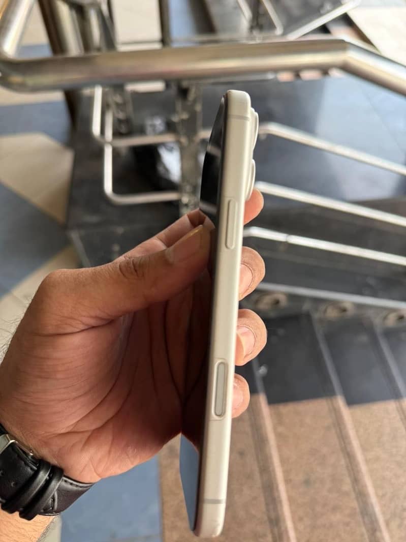 Apple iPhone 17 Pro Max 1
