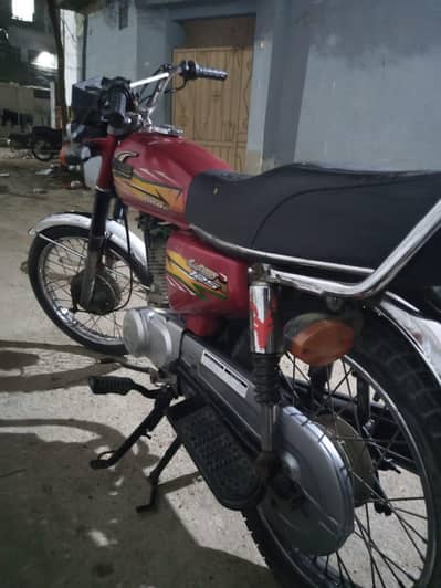 United 125cc Euro-II (2021 Model) – Karachi Registered