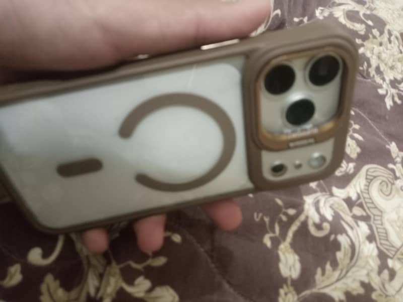 Apple iPhone 17 Pro Max 5