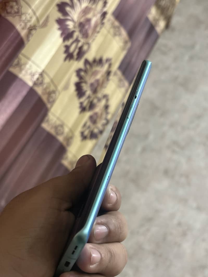 One plus 8pro 5