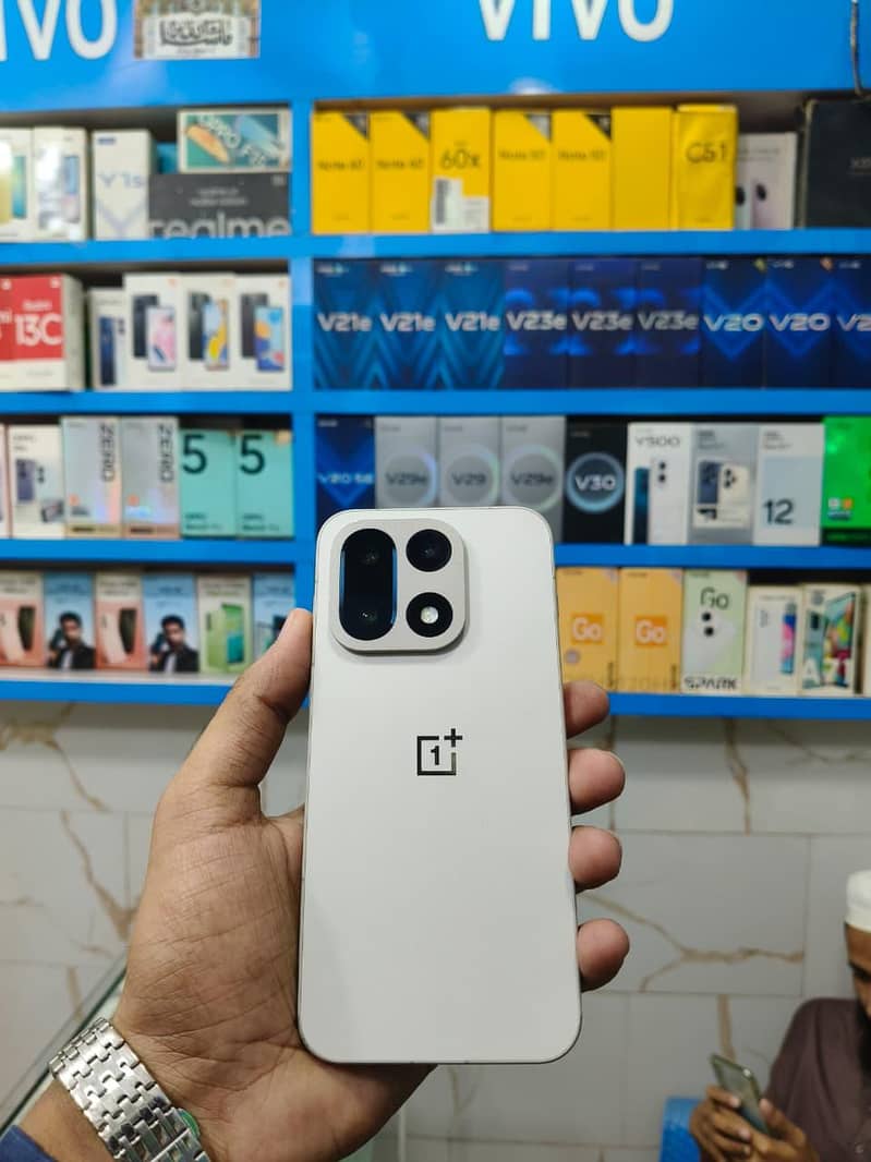 One Plus 15 16!512 0