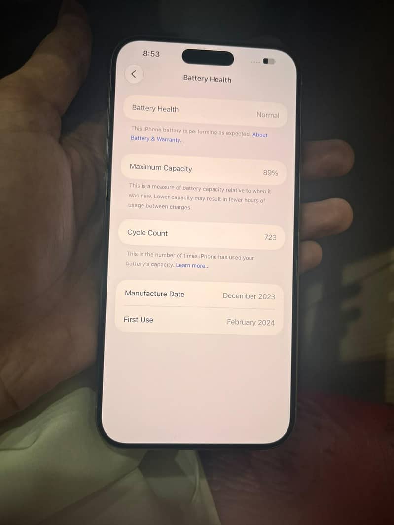 Apple iPhone 15 Pro Max 4
