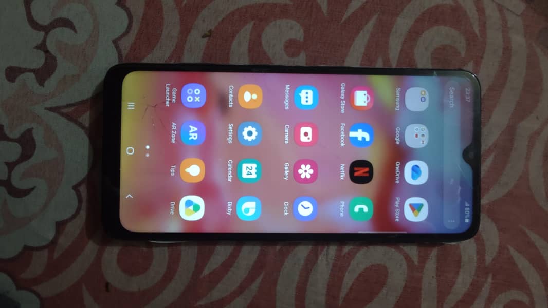 Samsung Mobile A70 1