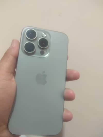 Apple iPhone 15 Pro natural tiatinam 84 health