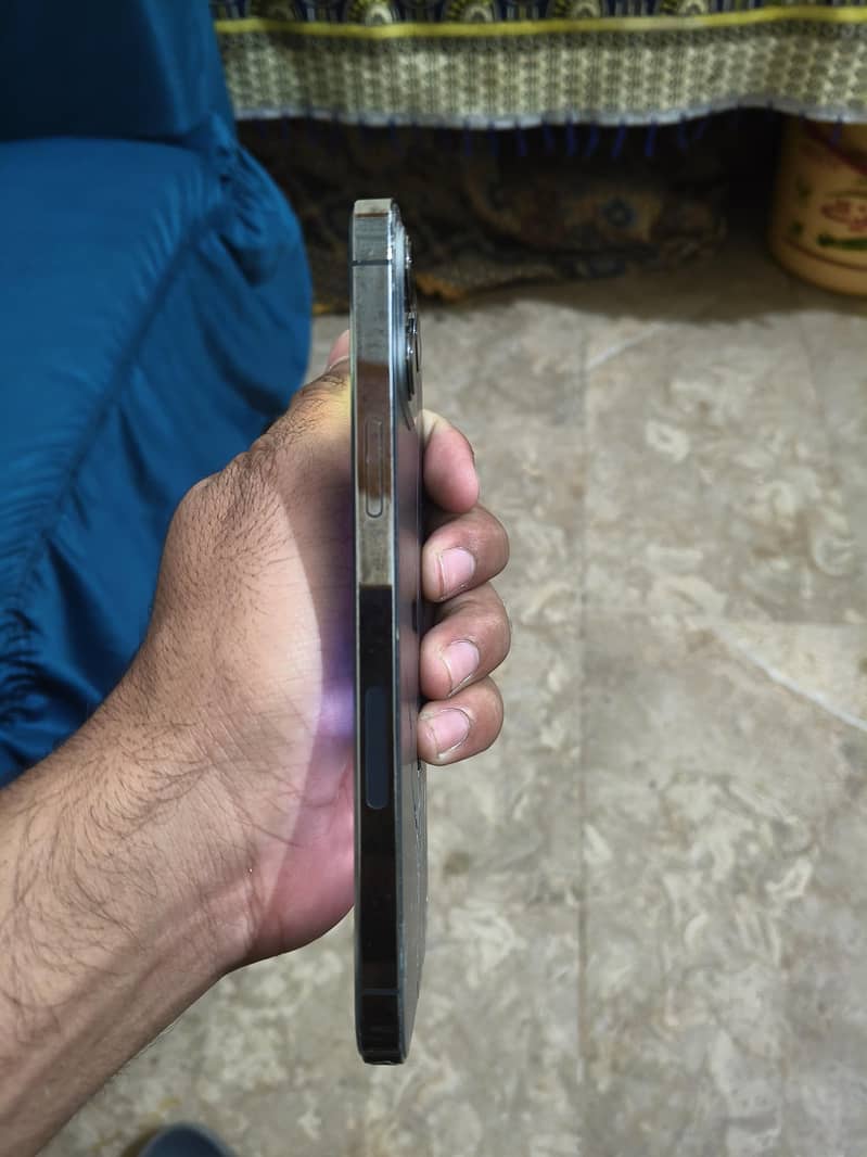 Apple iPhone 12 Pro Max 0