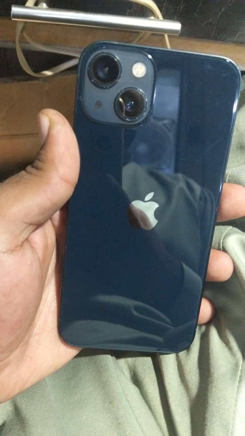 Apple iPhone 13 0