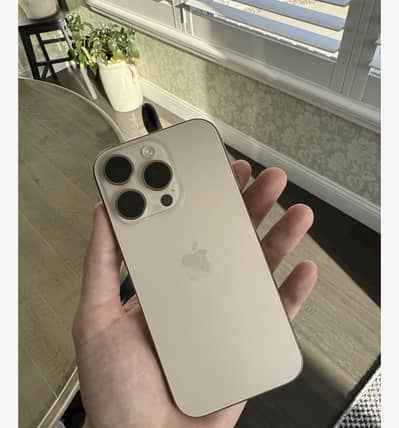Apple iPhone 16 Pro desert color jv