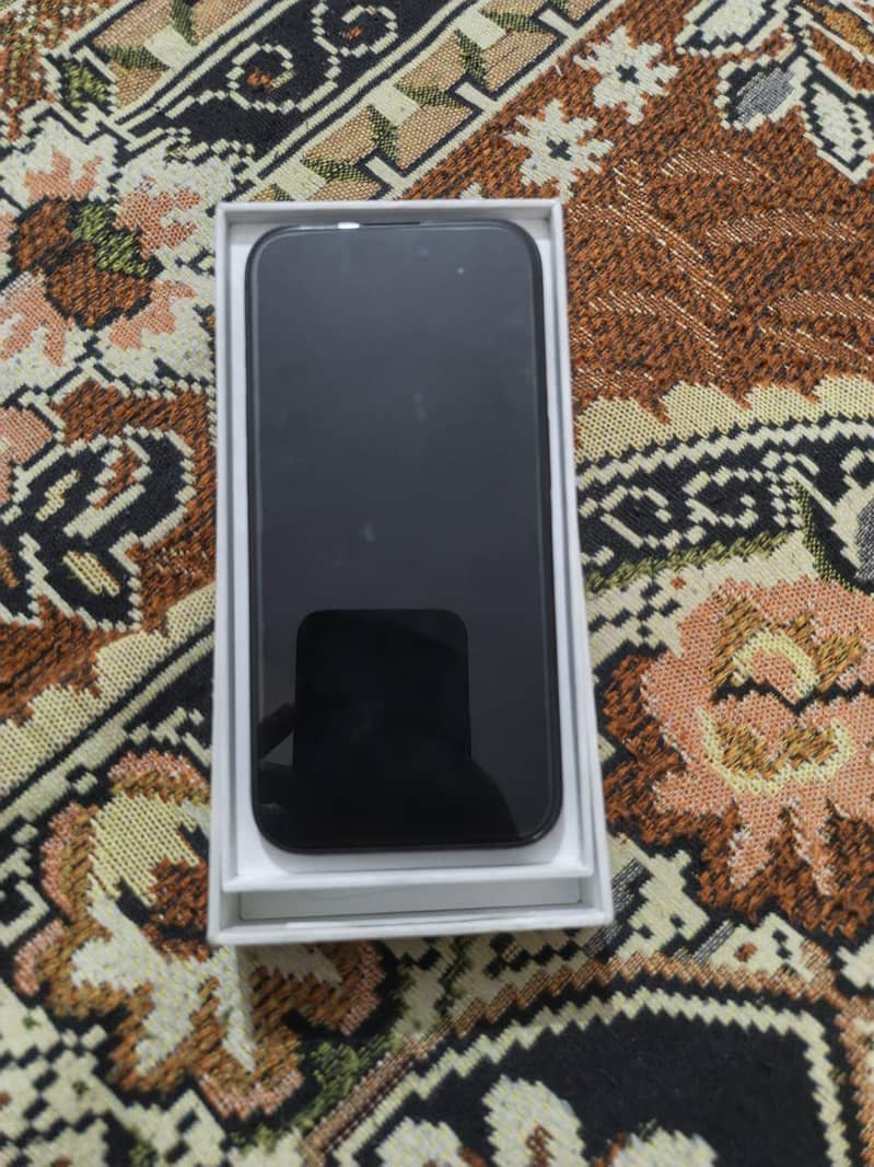 Apple iPhone 15 Pro 3