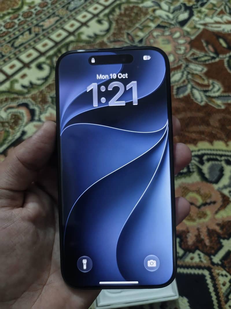 Apple iPhone 15 Pro 4