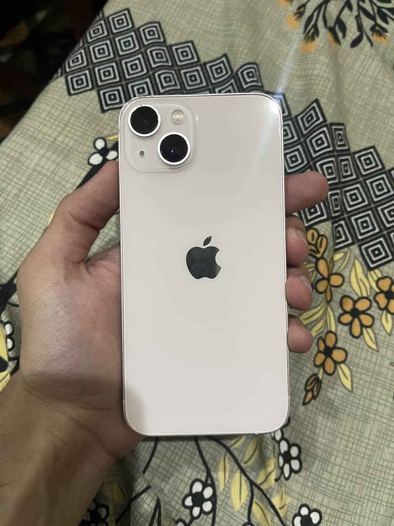 Apple iPhone 13 0
