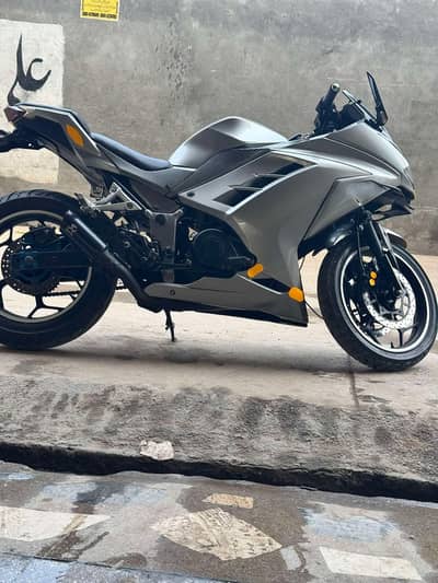 Kawasaki Ninja 400cc Replica