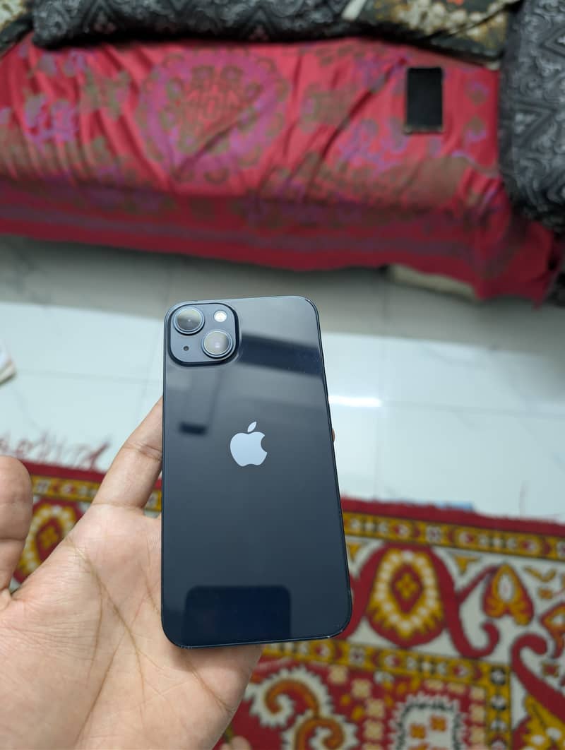Apple iPhone 13 10
