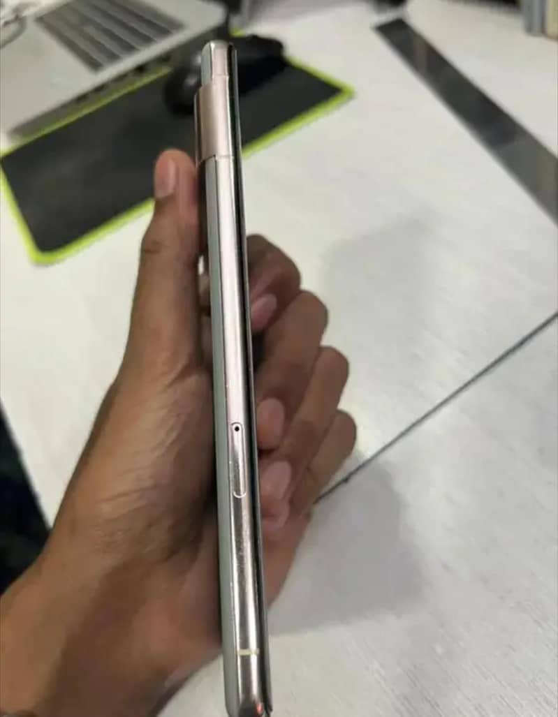 Google Pixel 7 Pro 2
