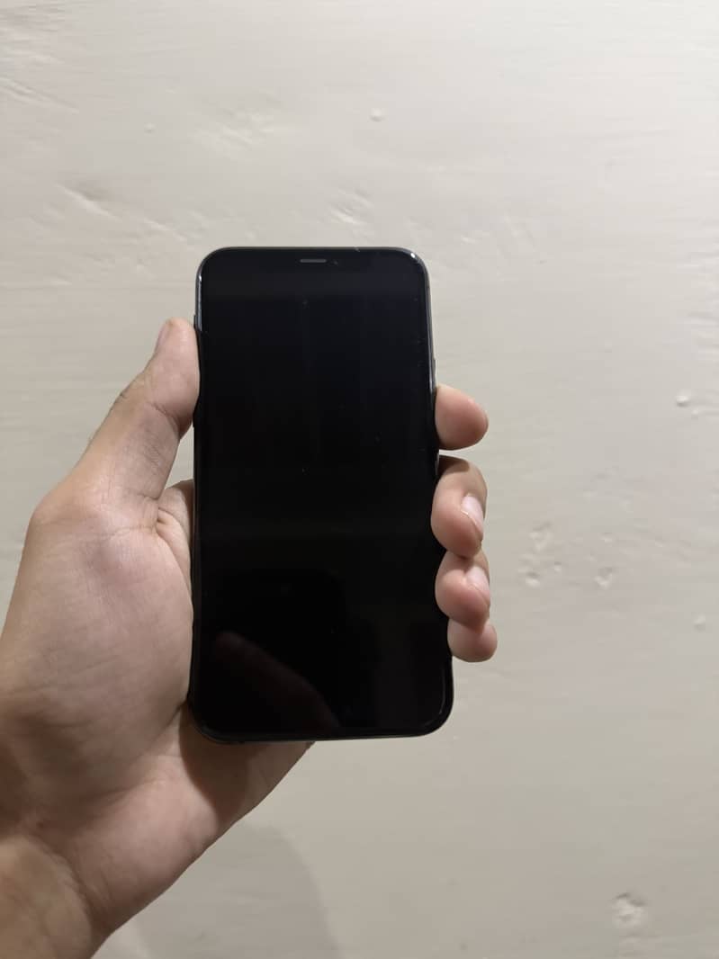 Apple iPhone 11 Pro 1