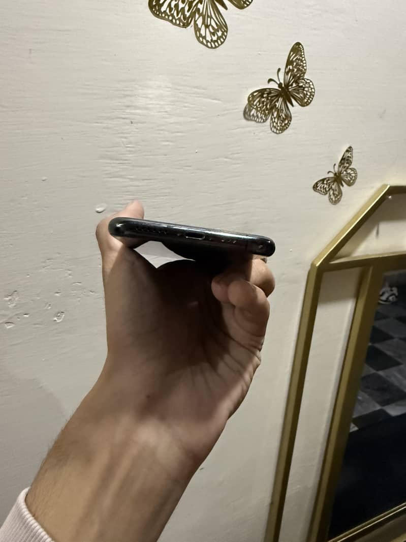 Apple iPhone 11 Pro 5