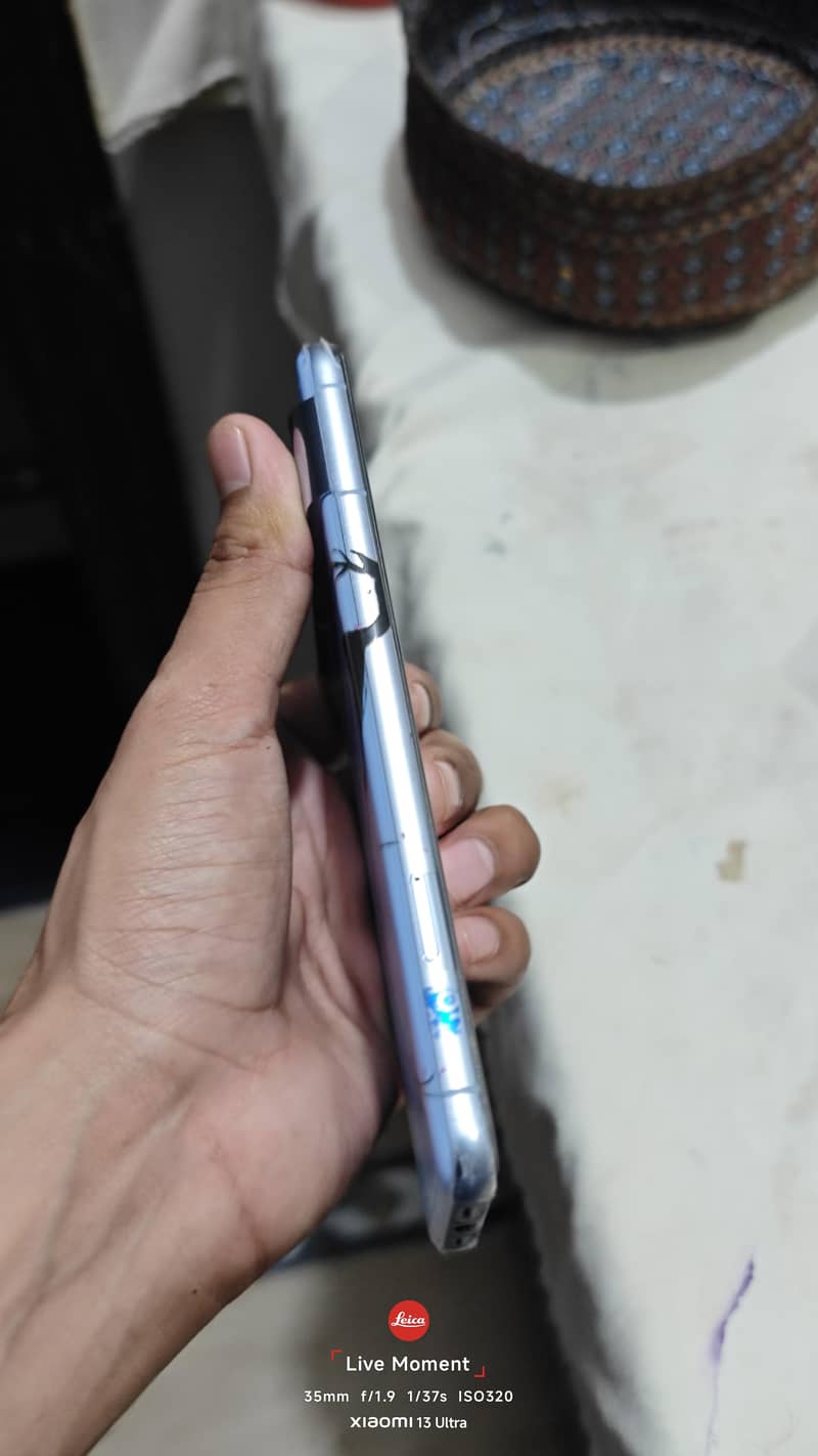 Google Pixel 8 Pro 4