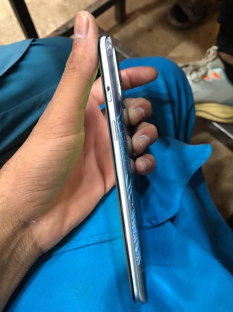 One Plus 9r 3