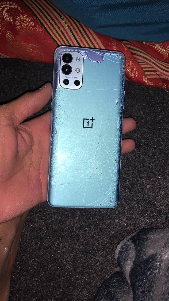 One Plus 9r 6