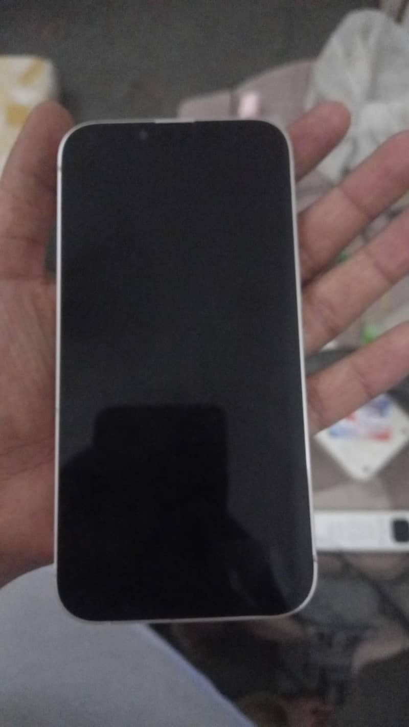 Apple iPhone 13 1