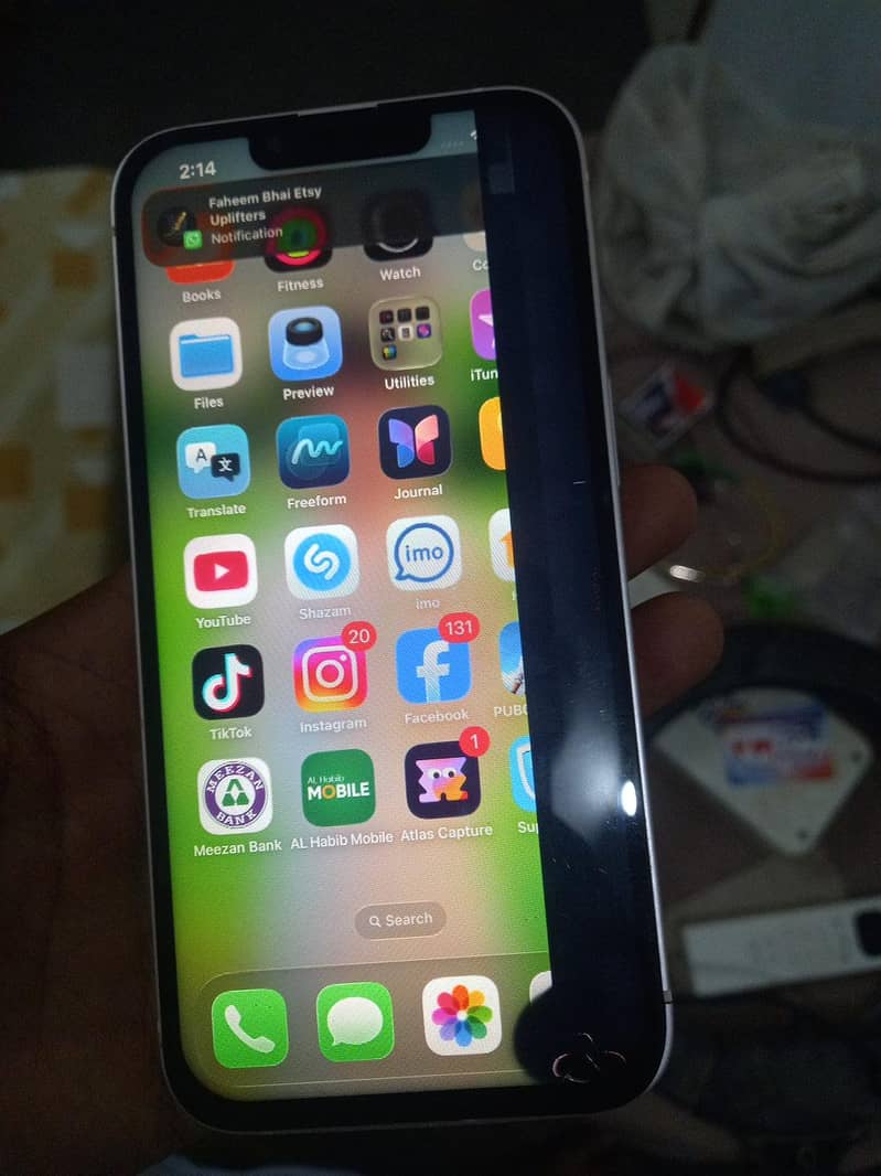 Apple iPhone 13 6