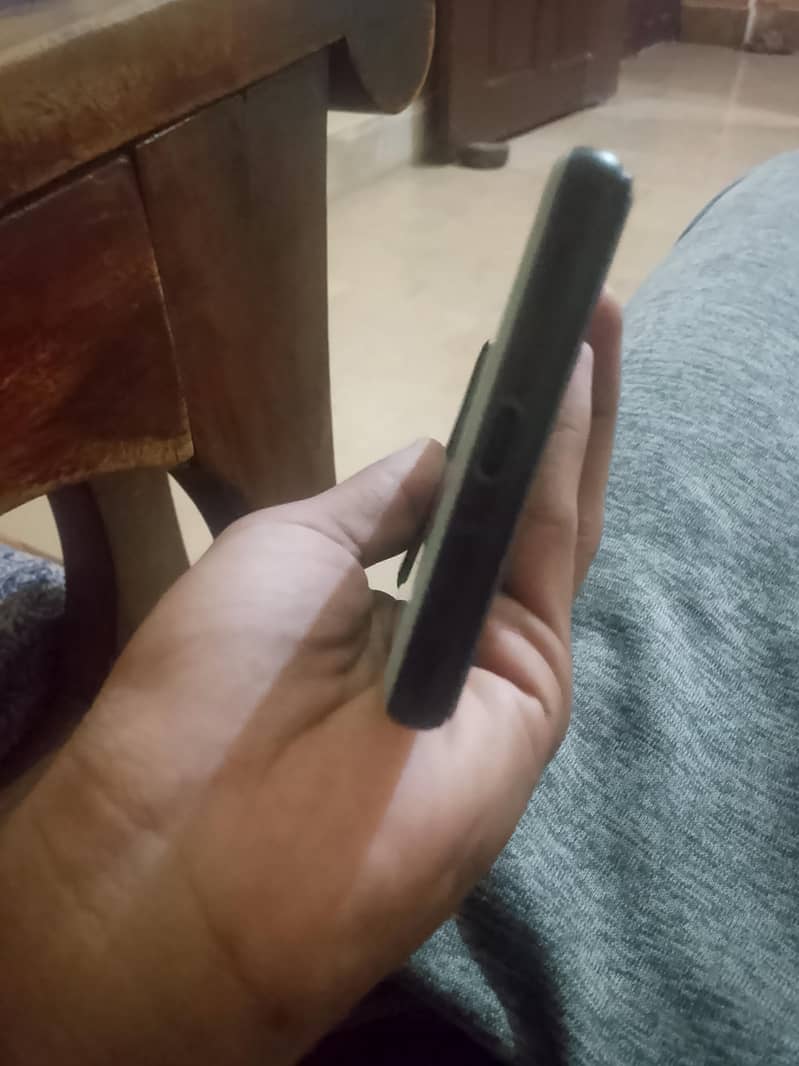 Google Pixel 6a 4