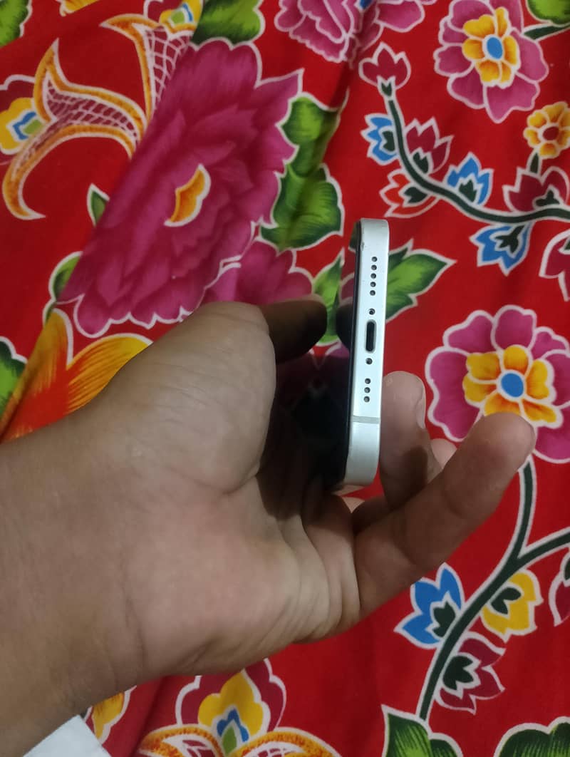 Apple iPhone 12 5