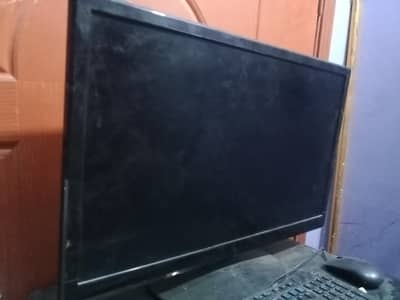 32 inch display