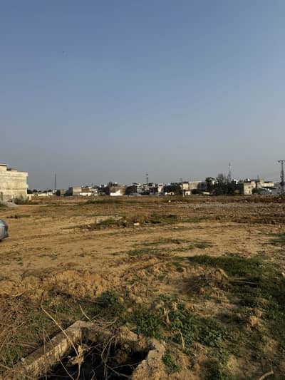 25x40 Plot For Sale In G14