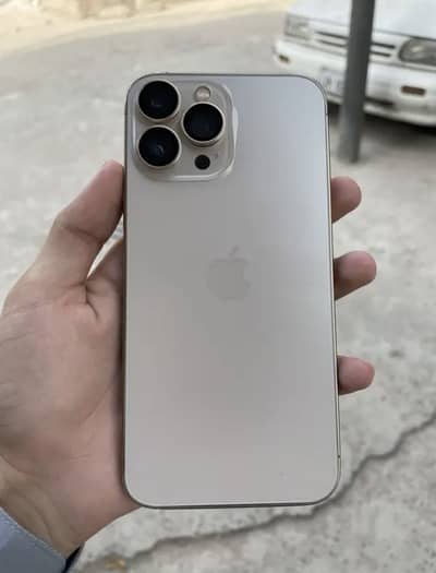 Apple iPhone 13 Pro Max panel dot