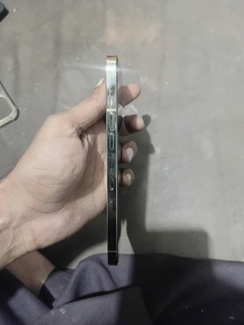Apple iPhone 12 Pro Max 6