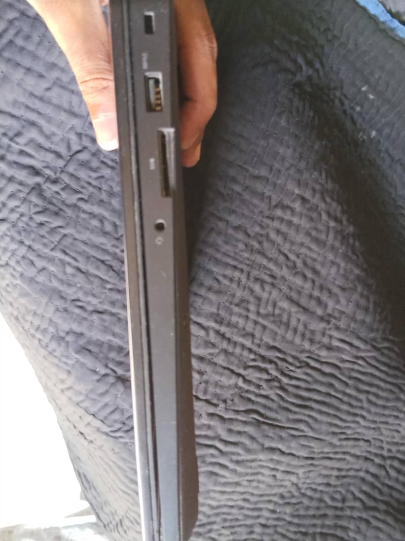 Dell Latitude E5470 1